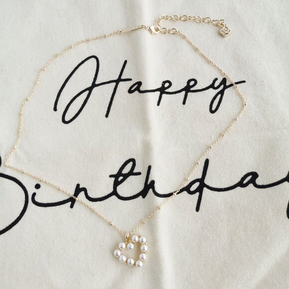 Kendra Scott Short Necklace - Ashton Heart - White Pearl Gold - Picture 2 of 3